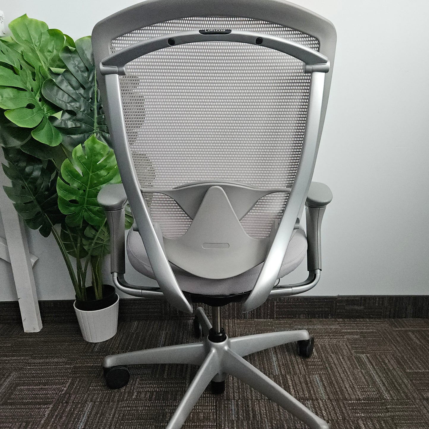 Teknion Contessa