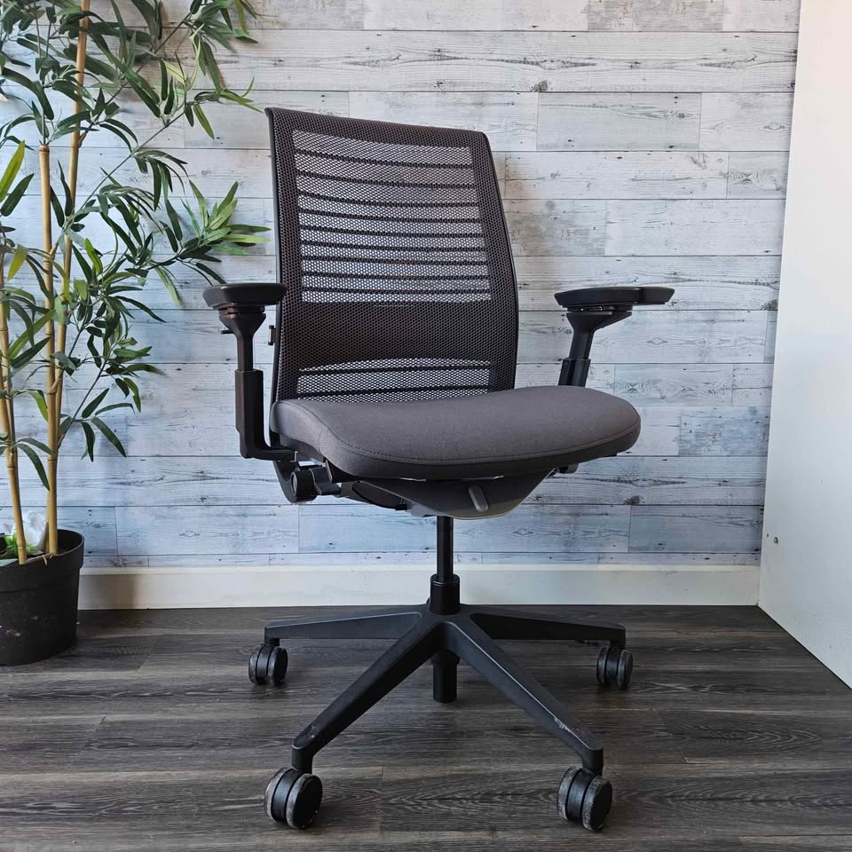 Steelcase Think v2