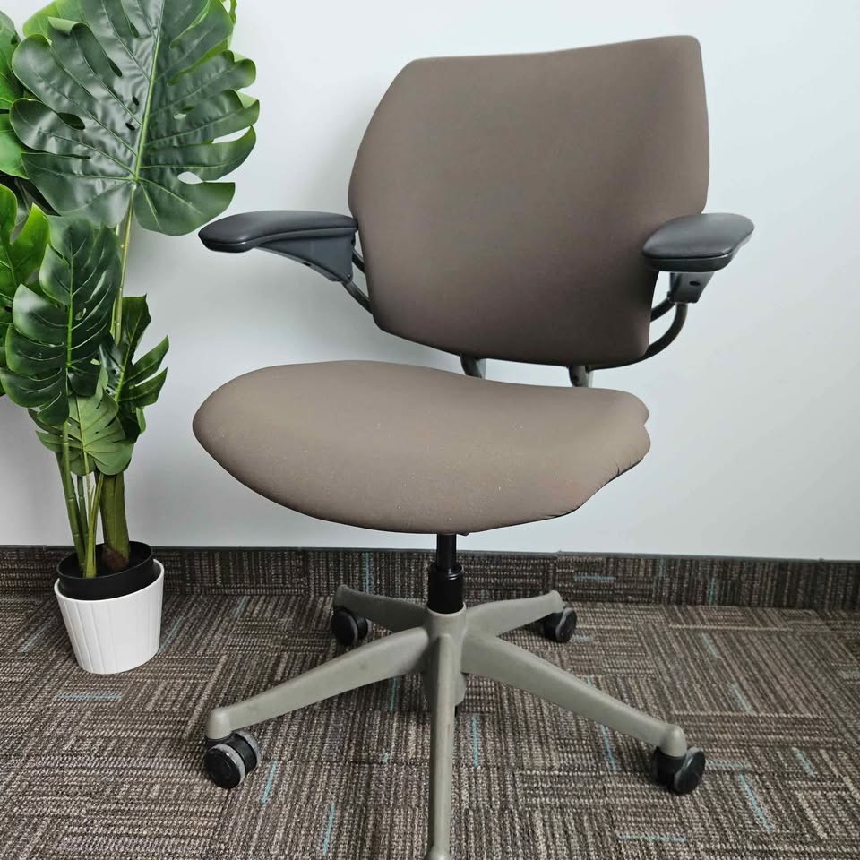 Humanscale Freedom