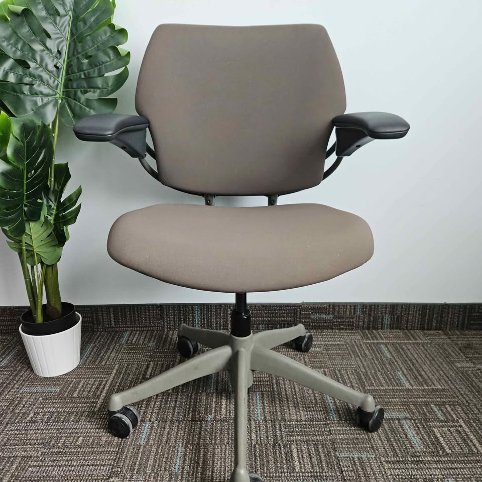 Humanscale Freedom