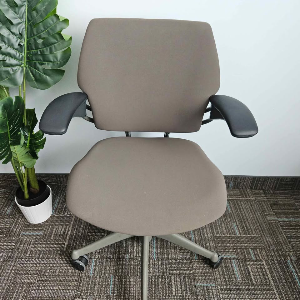 Humanscale Freedom