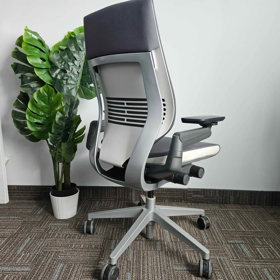 Steelcase Gesture 2018