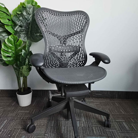 Herman MIller Mirra 2
