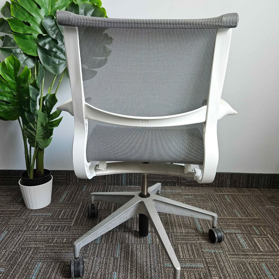 Herman Miller Setu