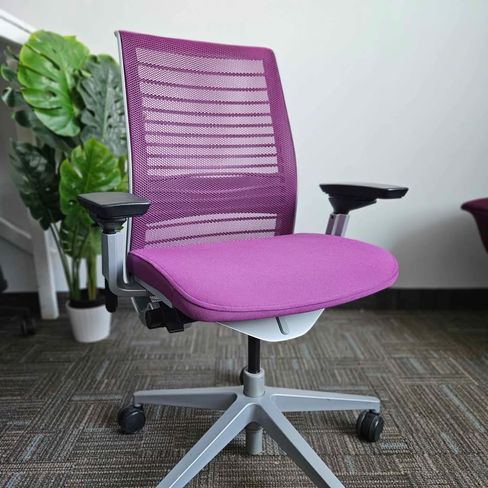 Steelcase Think v2