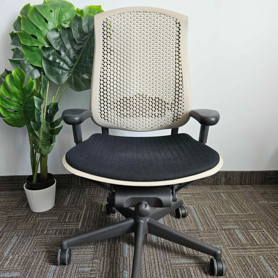 Herman Miller Celle