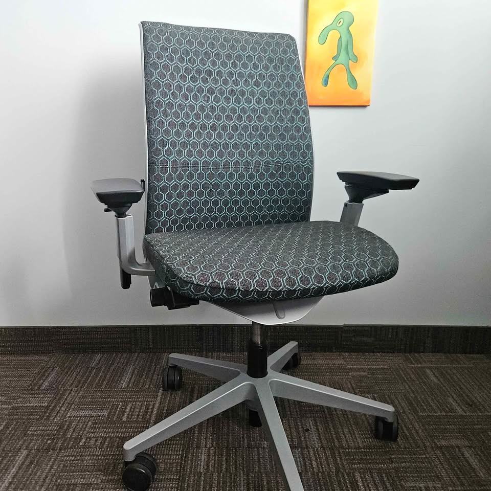 Steelcase Think v2