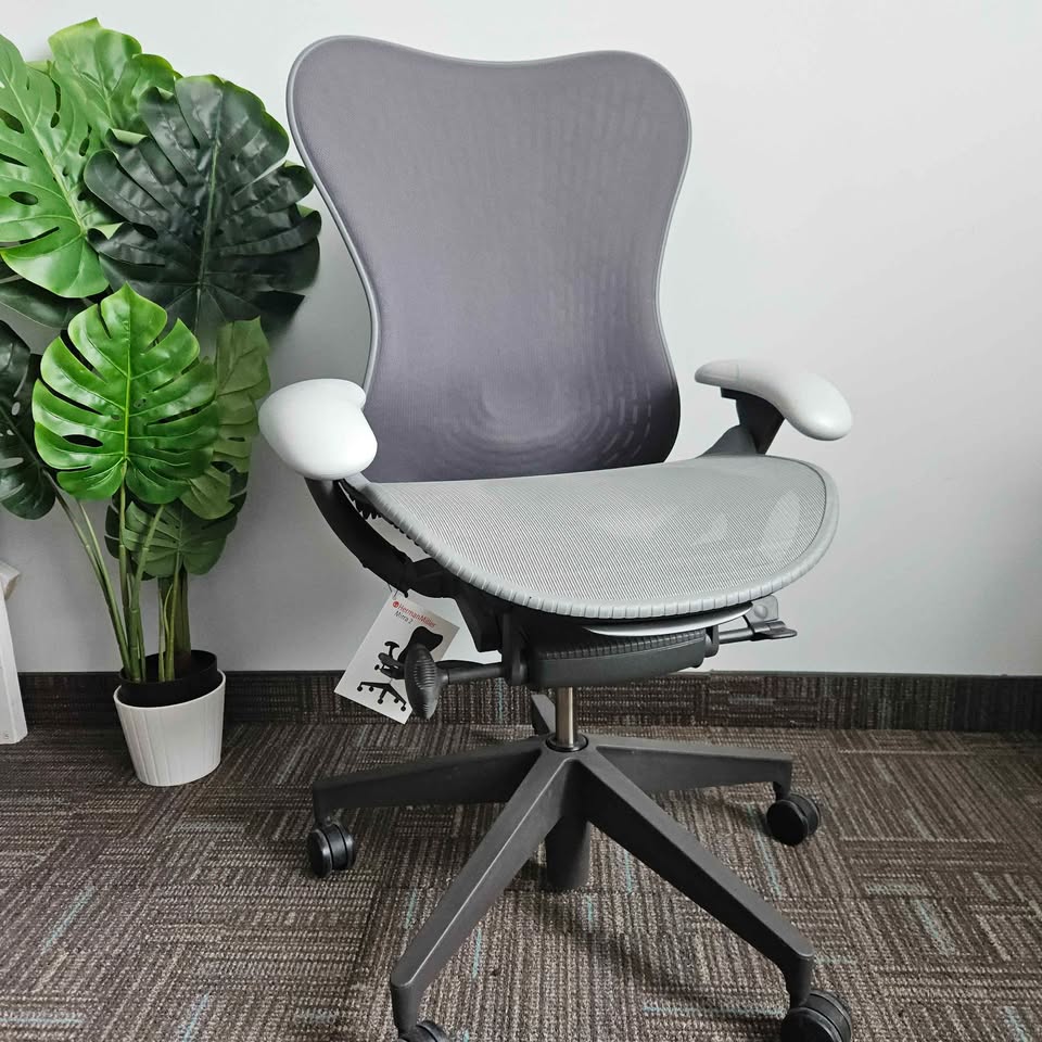 Herman Miller Mirra 2 FULLY LOADED (Copy)