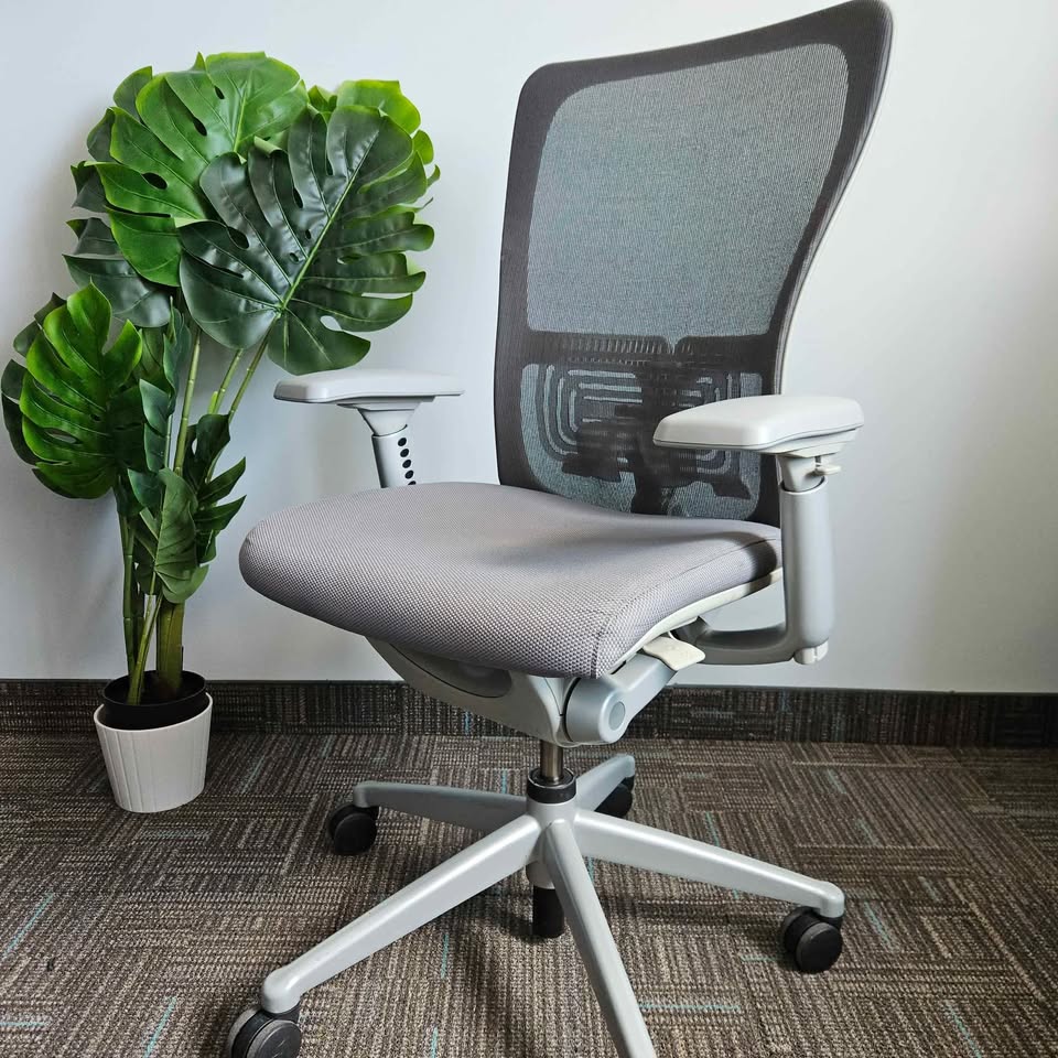 Haworth Zody Fully Loaded