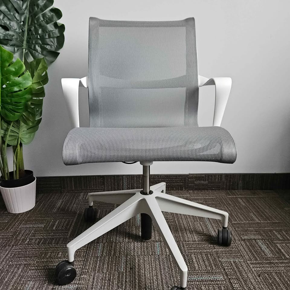 Herman Miller Setu
