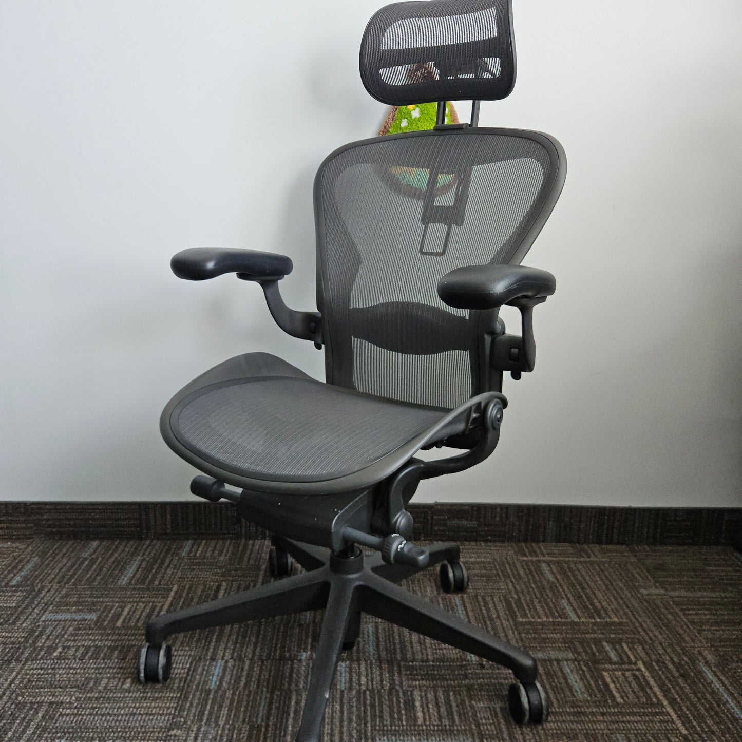 Herman Miller Aeron size b remaster