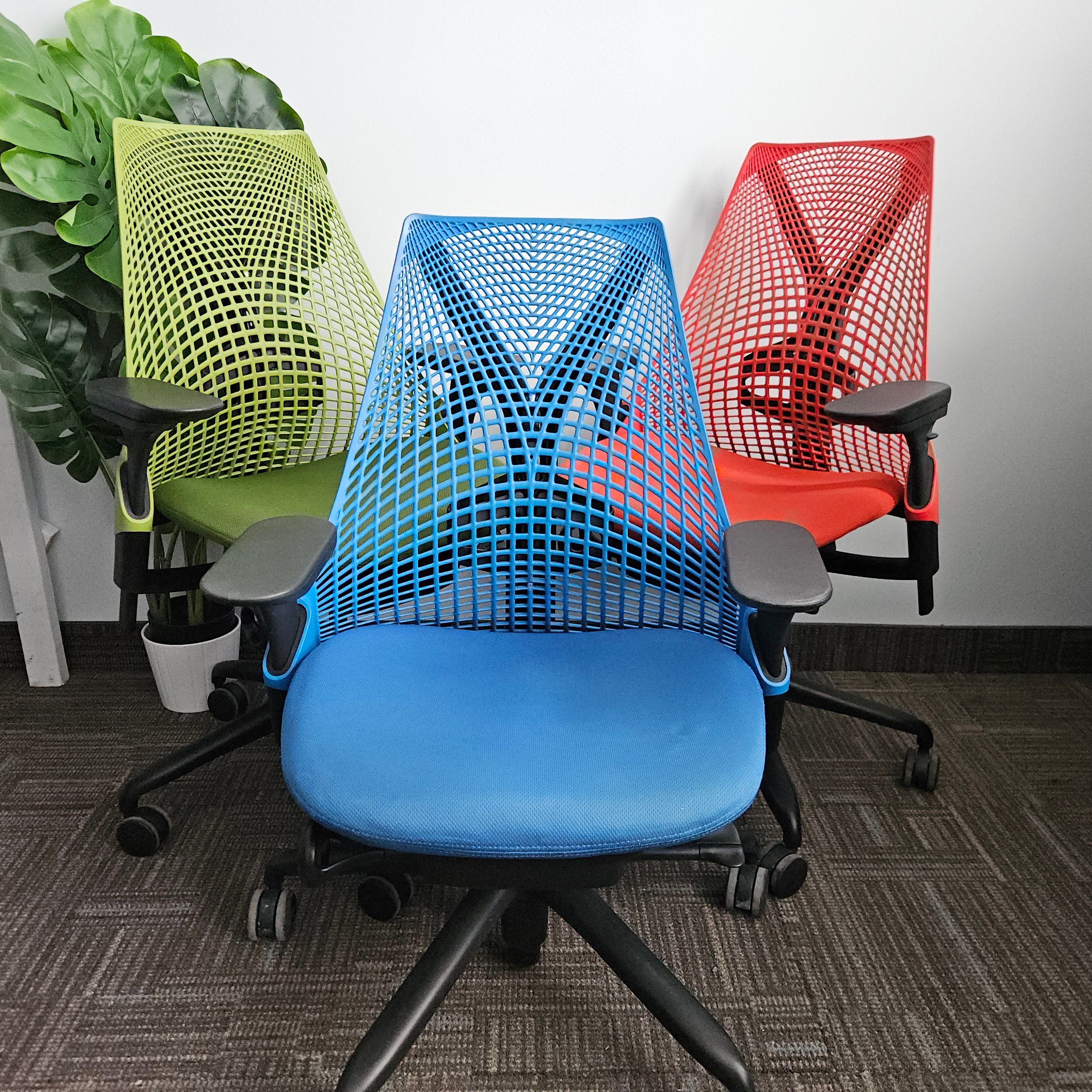 Herman Miller sayl – Stand-up Chair guy