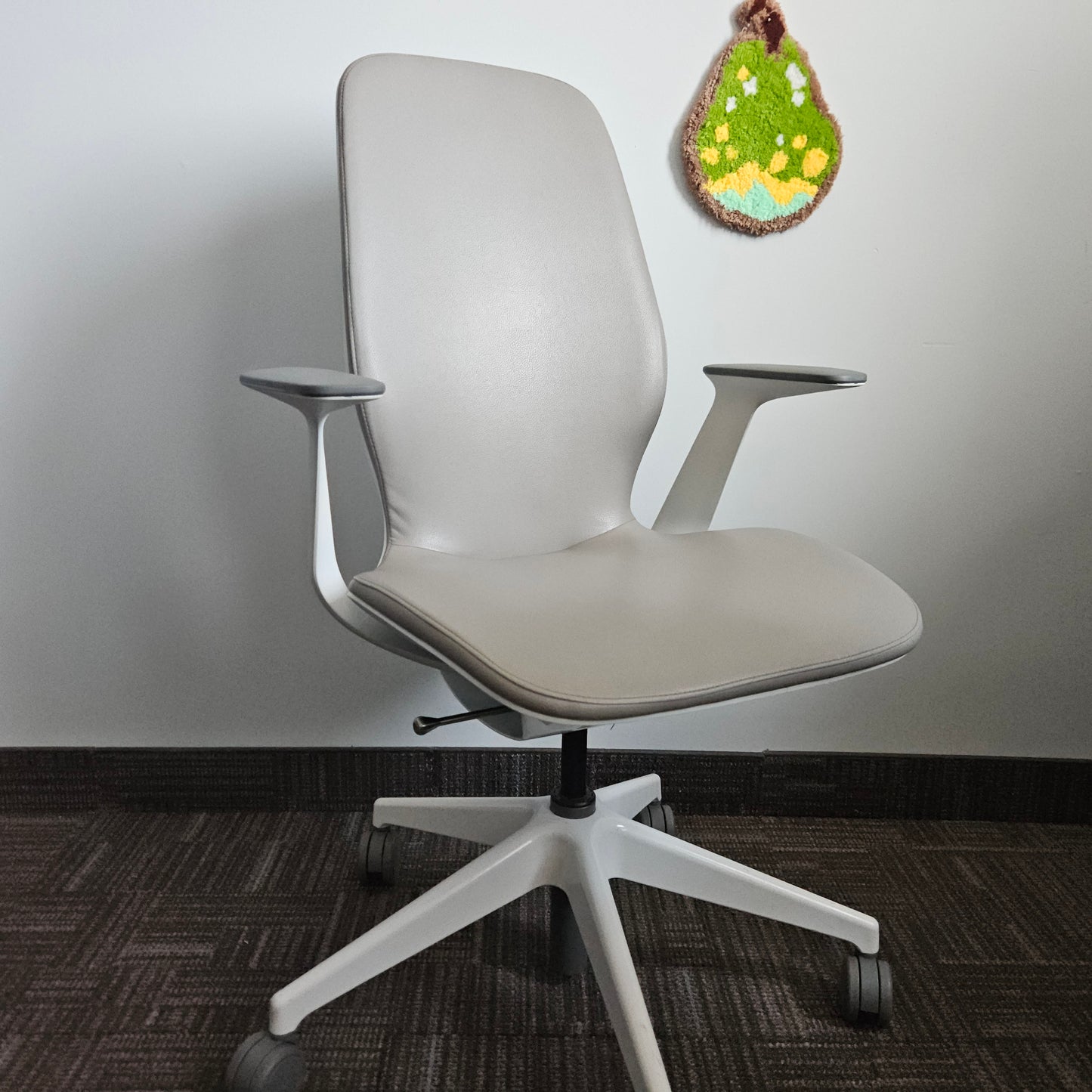 Steelcase Silq