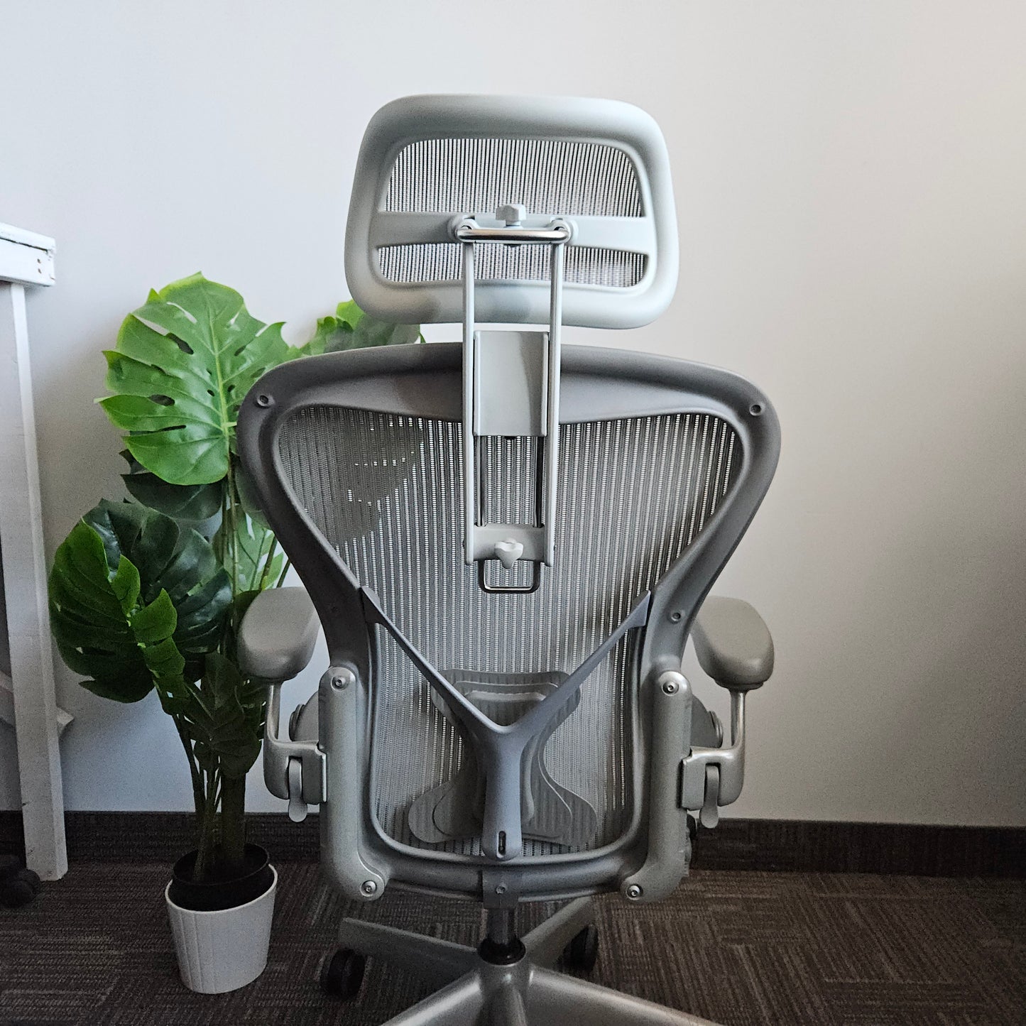 Herman Miller aeron with headrest