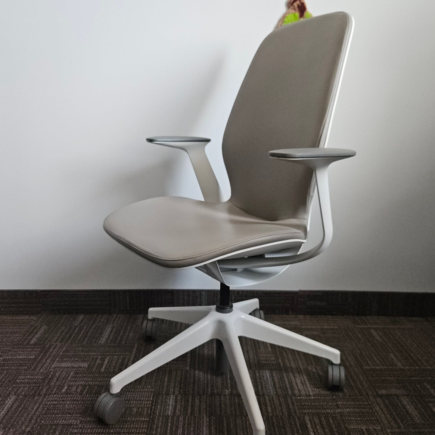 Steelcase Silq